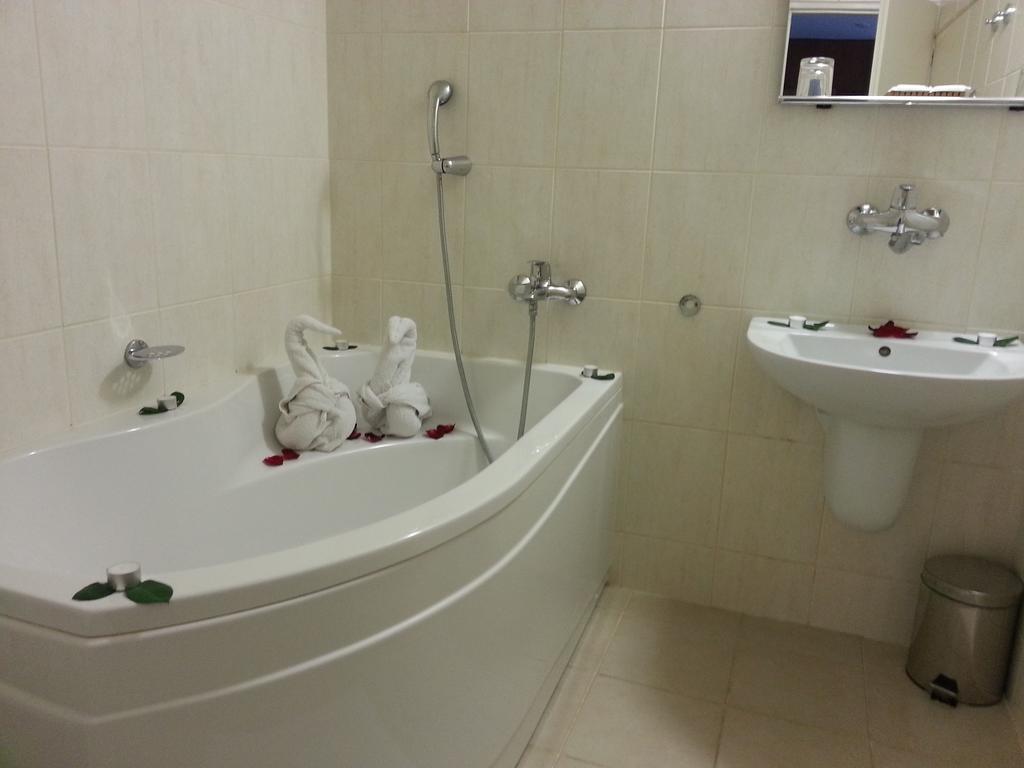Wellness Hotel Synot Uherské Hradiště Zimmer foto